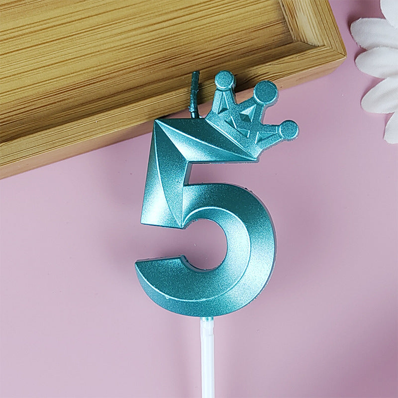 0-9 Birthday Candle Numbers, Birthday Candle with Crown, Multi-colour, 3D Diamond Shape Cake Birthday Candle, Birthday Decoration Candle, Wedding Party, Graduation Ceremony, etc.